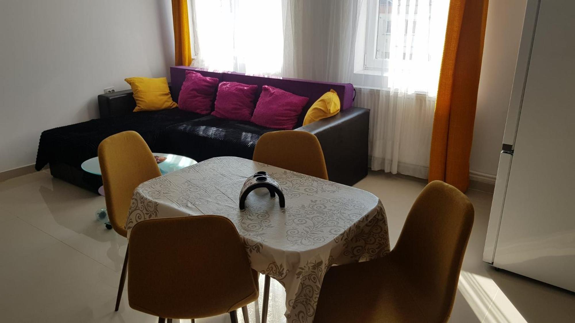 Cosy 2 Bedroom Apartment In New Town Braşov Dış mekan fotoğraf